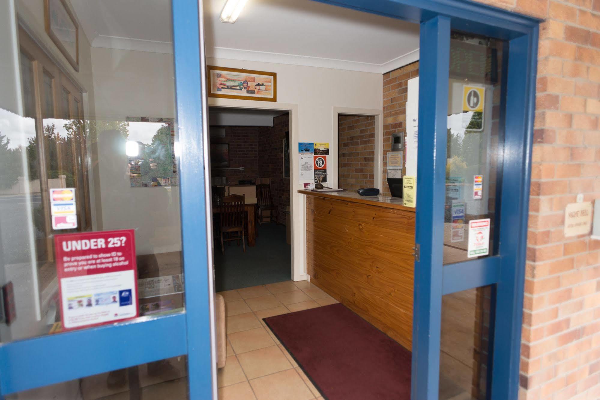Tally Ho Motor Inn Tenterfield Kültér fotó